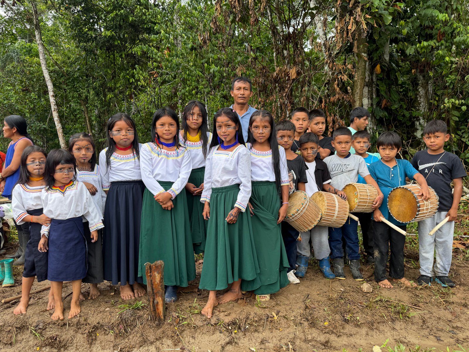 Niños de la escuela Mushuk Yachana Wasi